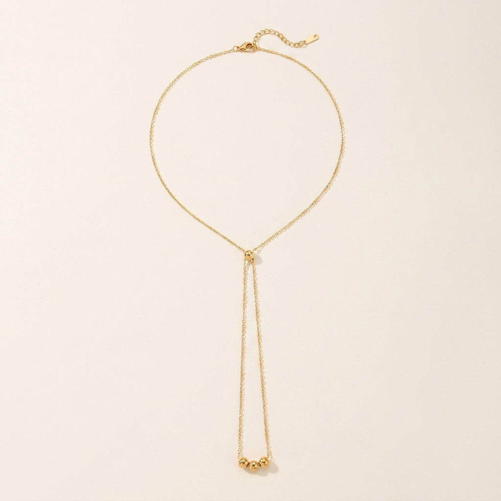 Lia, collana a Y sottile con tre perline