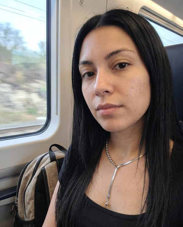 Collana Neo indossata in treno, foto di una cliente